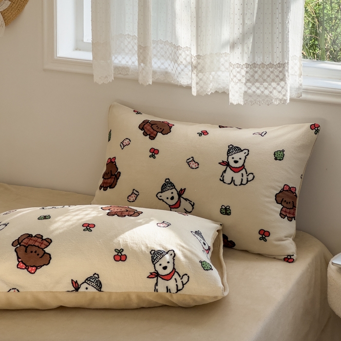 91家纺网 家纺一手货源 找家纺 小叮当家纺仓储工厂店 买家秀 爆款花型2025新款秋冬保暖高克重牛奶绒小清新印花四件套系列-风格一 圣诞装扮