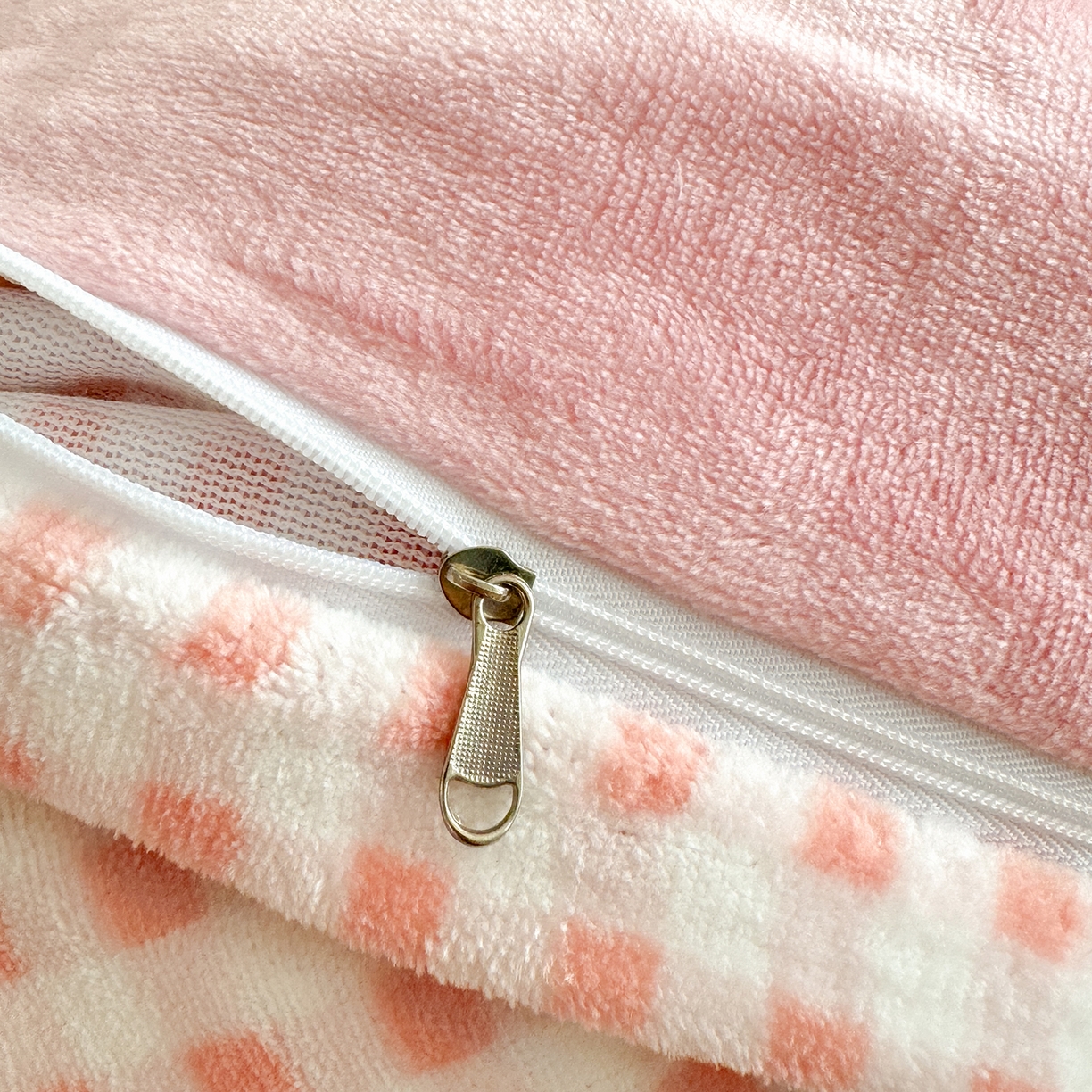 91家纺网 家纺一手货源 找家纺 金爱家 2025新款A类三丽鸥授权Kitty兔毛贴布绣毛巾绣印加绣卡通少女加厚牛奶绒系列四件套 绒贴布绣-晚安美乐蒂