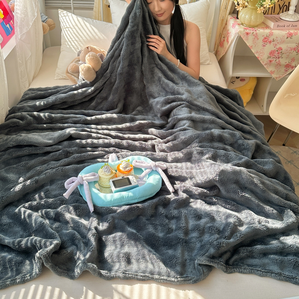 91家纺网 家纺一手货源 找家纺 韩巢家纺 2025新款高克重泡泡绒毛毯多功能牛奶绒毯子支持跨境电商 高级灰