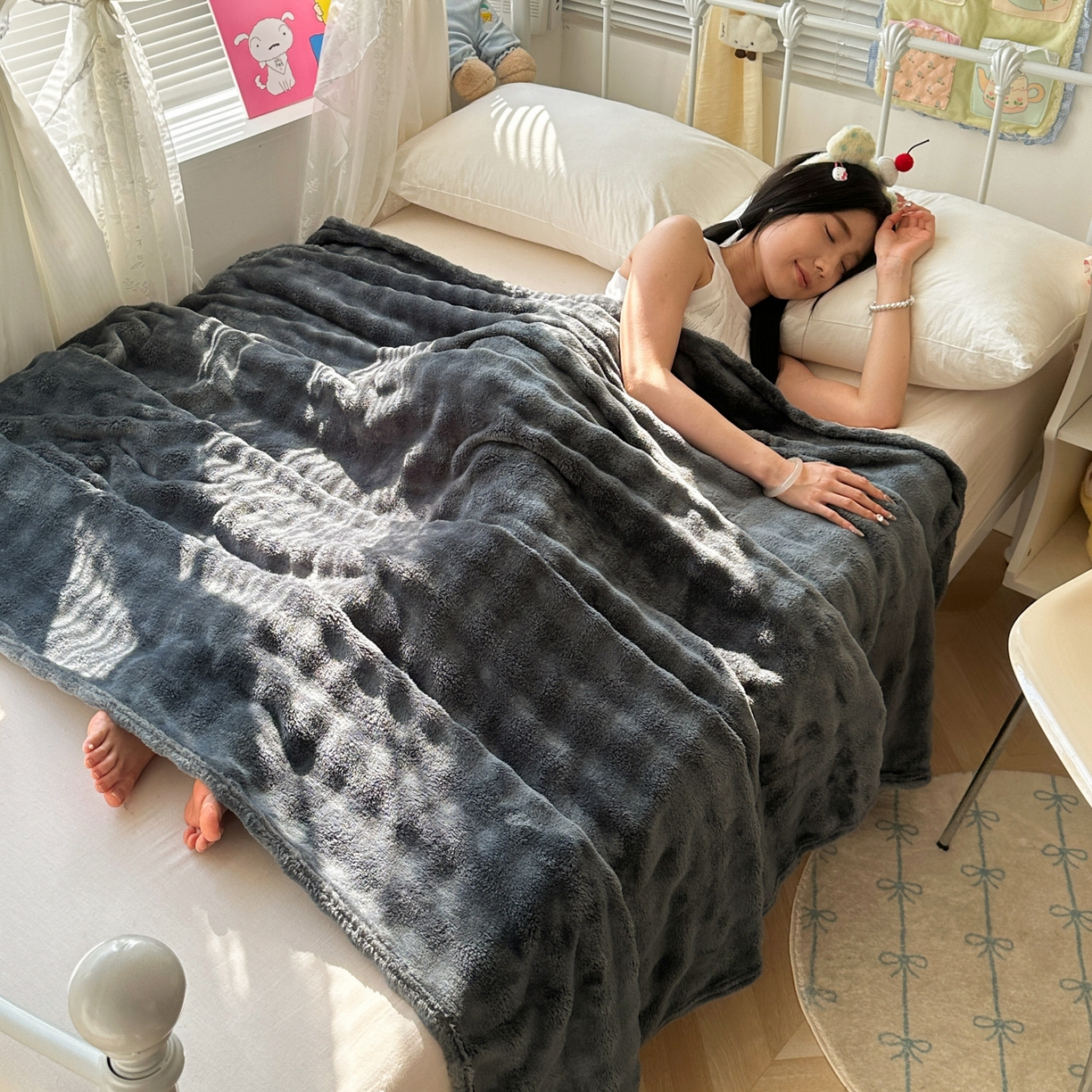 91家纺网 家纺一手货源 找家纺 韩巢家纺 2025新款高克重泡泡绒毛毯多功能牛奶绒毯子支持跨境电商 高级灰