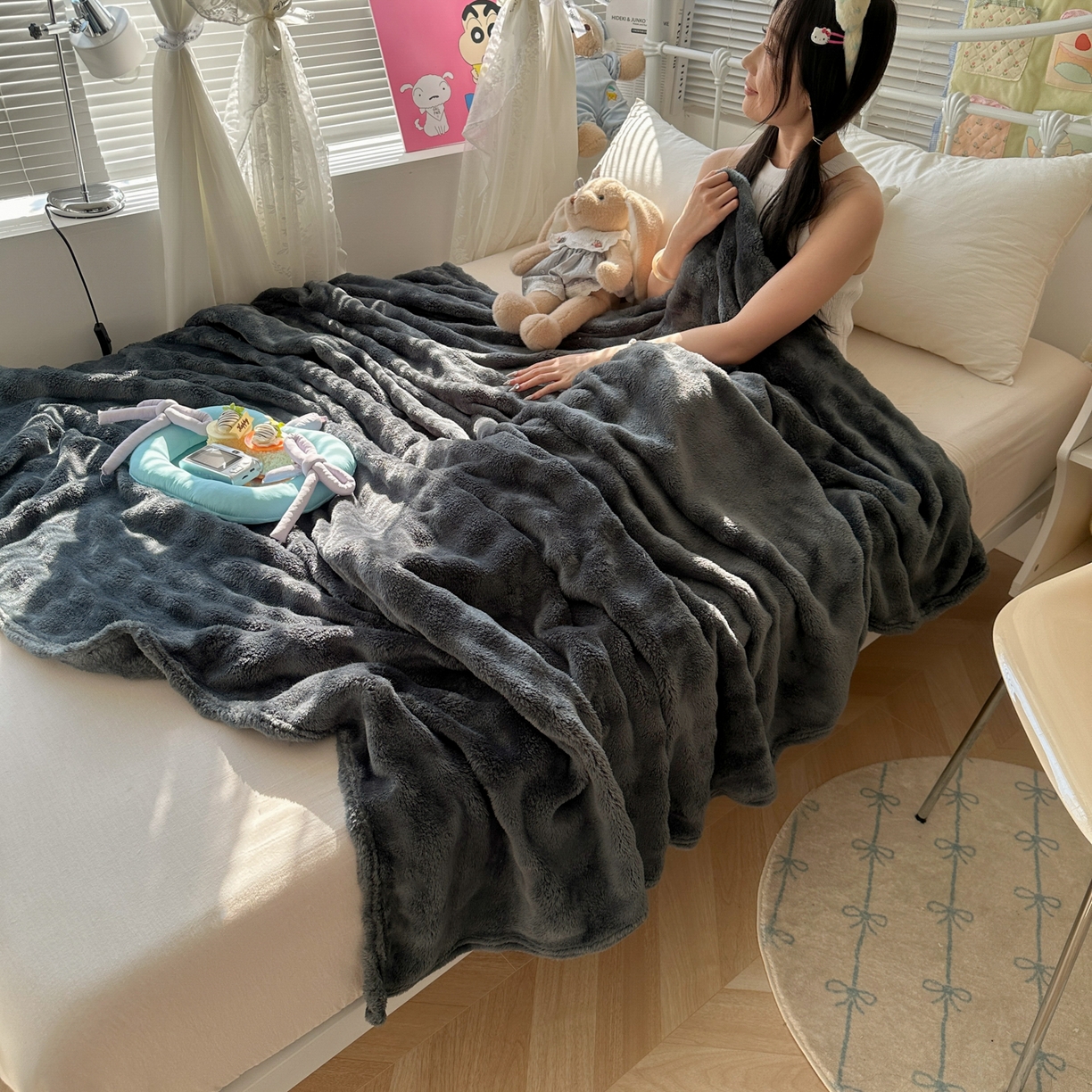 91家纺网 家纺一手货源 找家纺 韩巢家纺 2025新款高克重泡泡绒毛毯多功能牛奶绒毯子支持跨境电商 高级灰