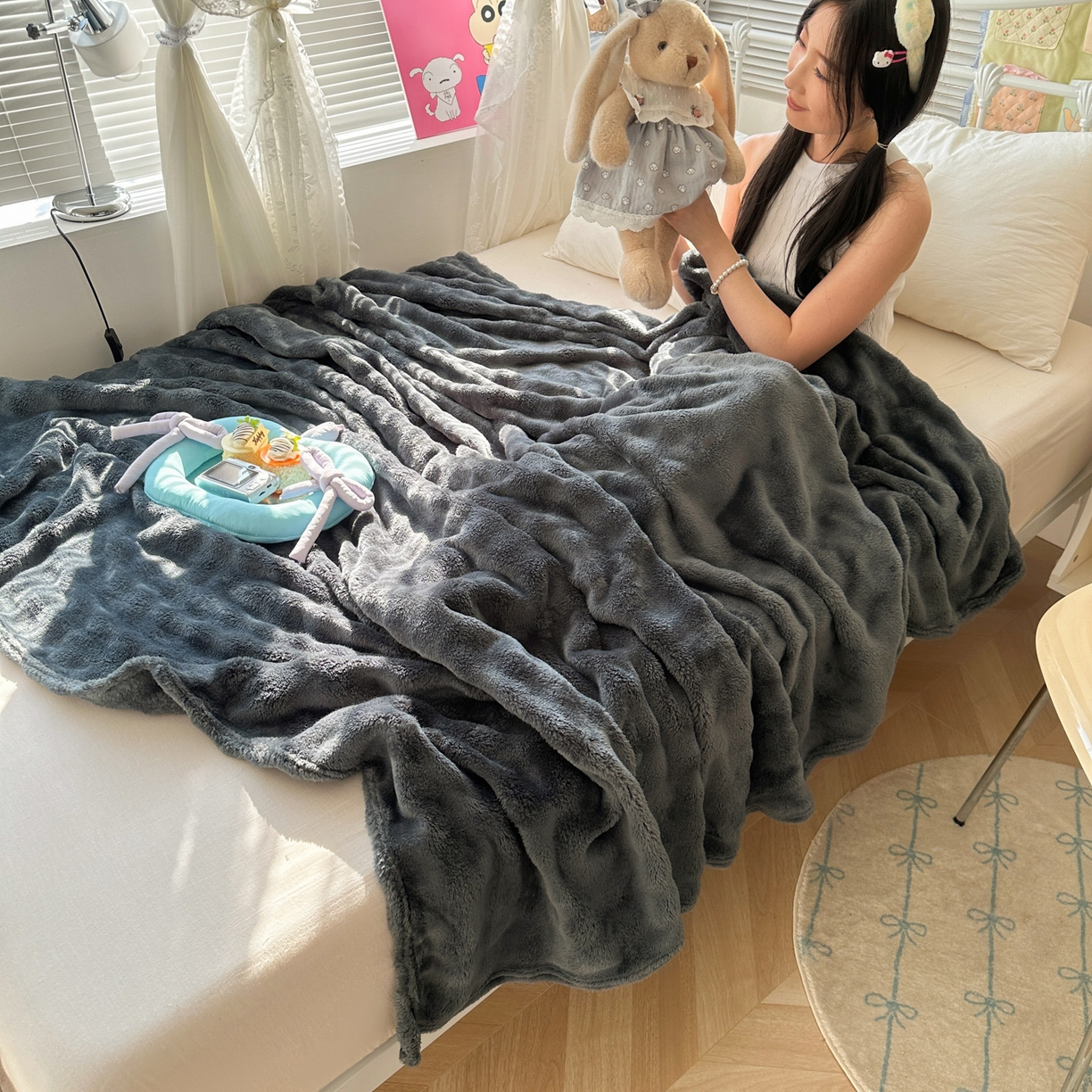 91家纺网 家纺一手货源 找家纺 韩巢家纺 2025新款高克重泡泡绒毛毯多功能牛奶绒毯子支持跨境电商 高级灰