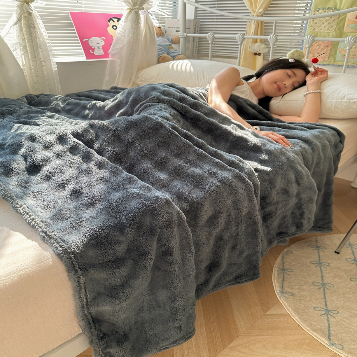 91家纺网 家纺一手货源 找家纺 韩巢家纺 2025新款高克重泡泡绒毛毯多功能牛奶绒毯子支持跨境电商 高级灰