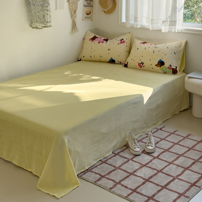 91家纺网 家纺一手货源 找家纺 小叮当家纺仓储工厂店 买家秀 爆款花型2025新款秋冬保暖高克重牛奶绒小清新印花四件套系列-风格一 芝士辣狗