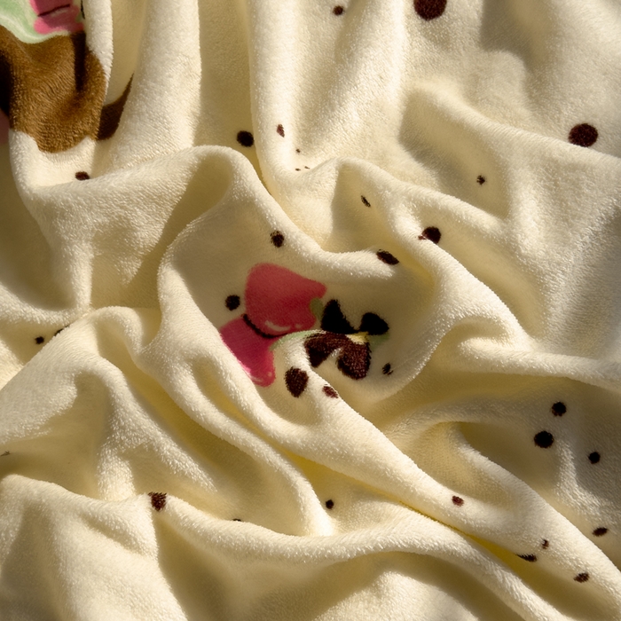 91家纺网 家纺一手货源 找家纺 小叮当家纺仓储工厂店 买家秀 爆款花型2025新款秋冬保暖高克重牛奶绒小清新印花四件套系列-风格一 芝士辣狗