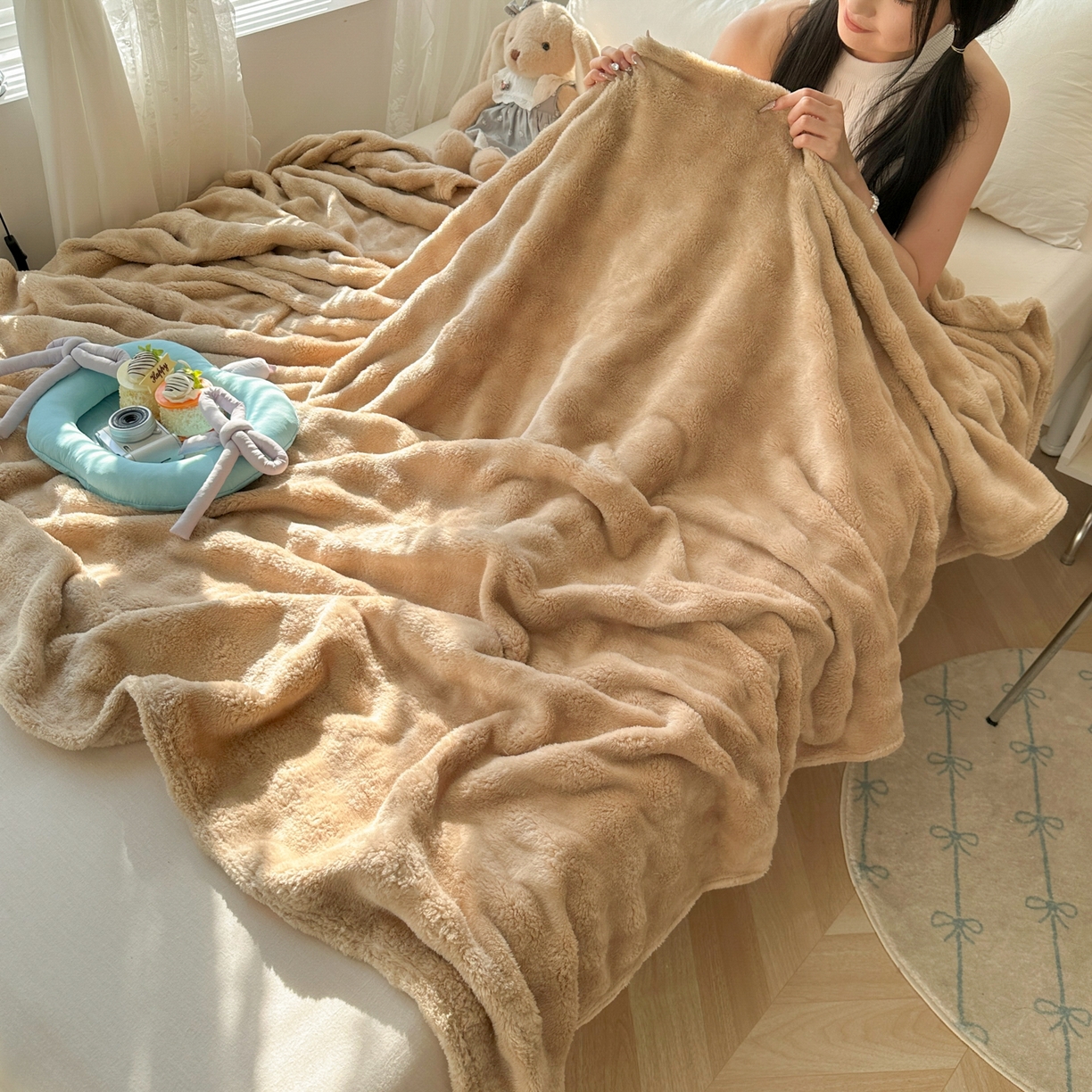 91家纺网 家纺一手货源 找家纺 韩巢家纺 2025新款高克重泡泡绒毛毯多功能牛奶绒毯子支持跨境电商 香槟色