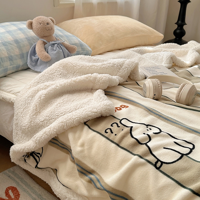 91家纺网 家纺一手货源 找家纺 小叮当家纺仓储工厂店 买家秀 爆款花型2025新款牛奶绒洛丽塔小清新印花系列毛毯毯子 呆萌狗狗