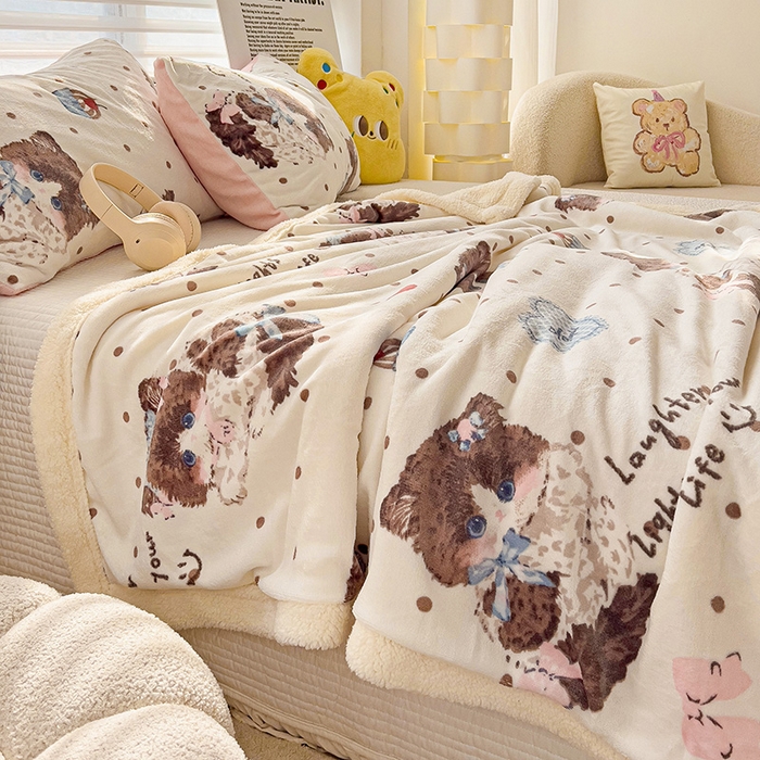 91家纺网 家纺一手货源 找家纺 小叮当家纺仓储工厂店 买家秀 爆款花型2025新款牛奶绒洛丽塔小清新印花系列毛毯毯子 猫咪公主