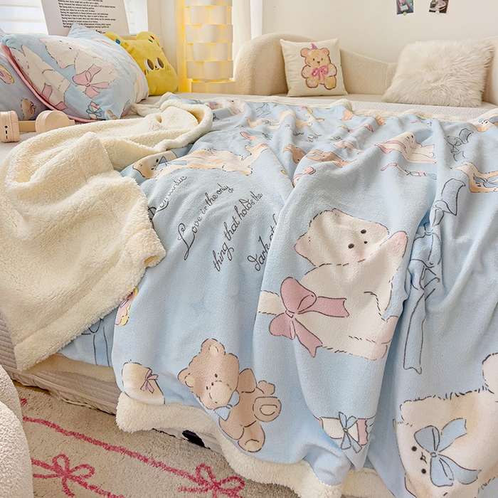 91家纺网 家纺一手货源 找家纺 小叮当家纺仓储工厂店 买家秀 爆款花型2025新款牛奶绒洛丽塔小清新印花系列毛毯毯子 俏皮猫