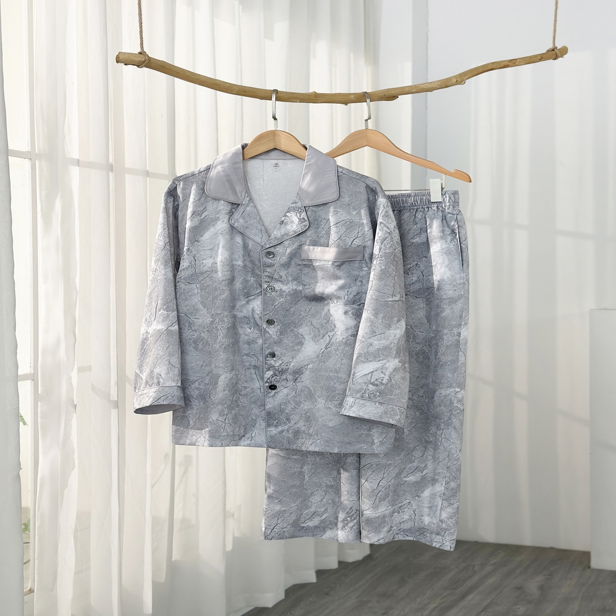 91家纺网 家纺一手货源 找家纺 [91家纺网精选] 2025新款莱赛尔凉爽轻奢家居服