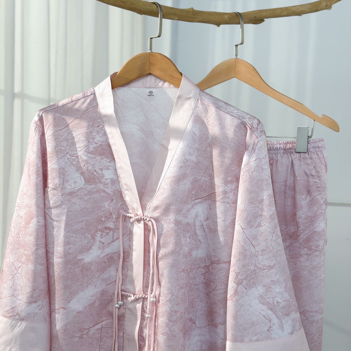 91家纺网 家纺一手货源 找家纺 [91家纺网精选] 2025新款莱赛尔凉爽轻奢家居服