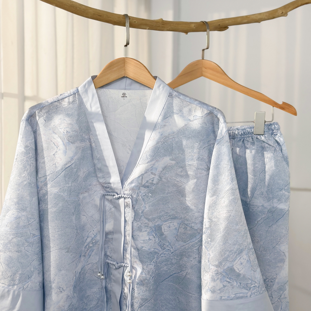 91家纺网 家纺一手货源 找家纺 [91家纺网精选] 2025新款莱赛尔凉爽轻奢家居服