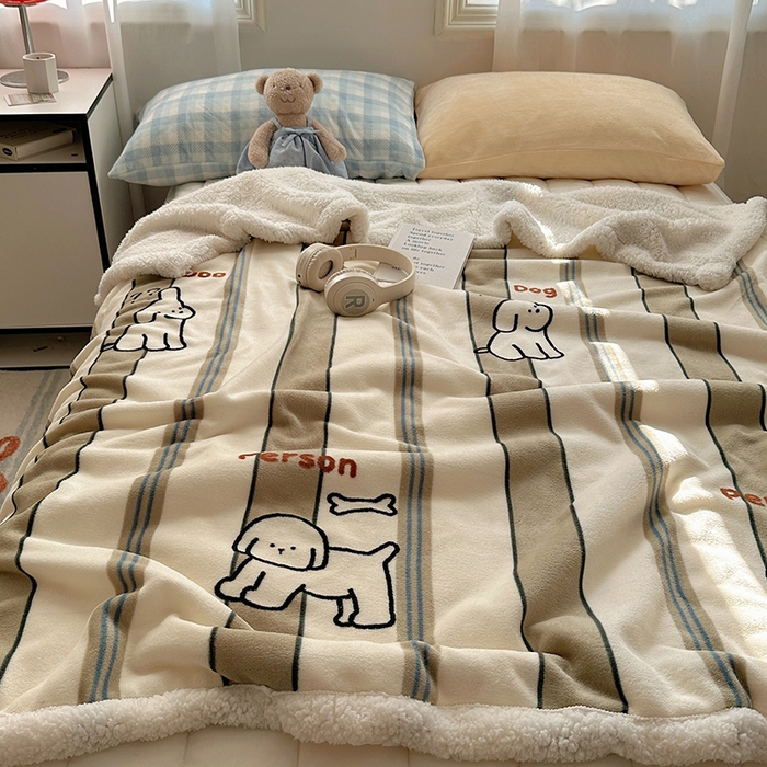 91家纺网 家纺一手货源 找家纺 小叮当家纺仓储工厂店 买家秀 爆款花型2025新款牛奶绒洛丽塔小清新印花系列毛毯毯子 呆萌狗狗