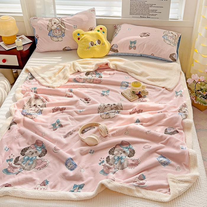 91家纺网 家纺一手货源 找家纺 小叮当家纺仓储工厂店 买家秀 爆款花型2025新款牛奶绒洛丽塔小清新印花系列毛毯毯子 花花狗和斑斑兔