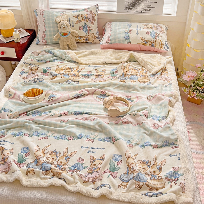 91家纺网 家纺一手货源 找家纺 小叮当家纺仓储工厂店 买家秀 爆款花型2025新款牛奶绒洛丽塔小清新印花系列毛毯毯子 萝莉小兔