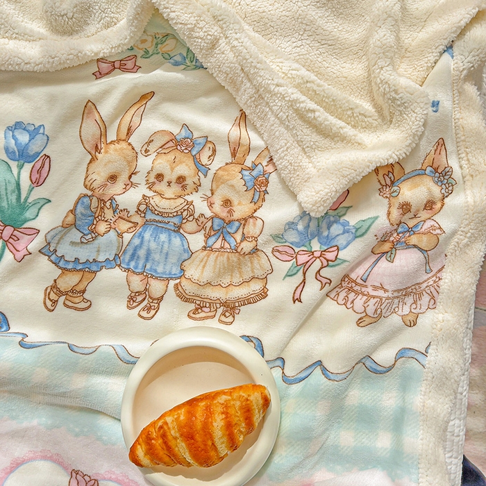 91家纺网 家纺一手货源 找家纺 小叮当家纺仓储工厂店 买家秀 爆款花型2025新款牛奶绒洛丽塔小清新印花系列毛毯毯子 萝莉小兔