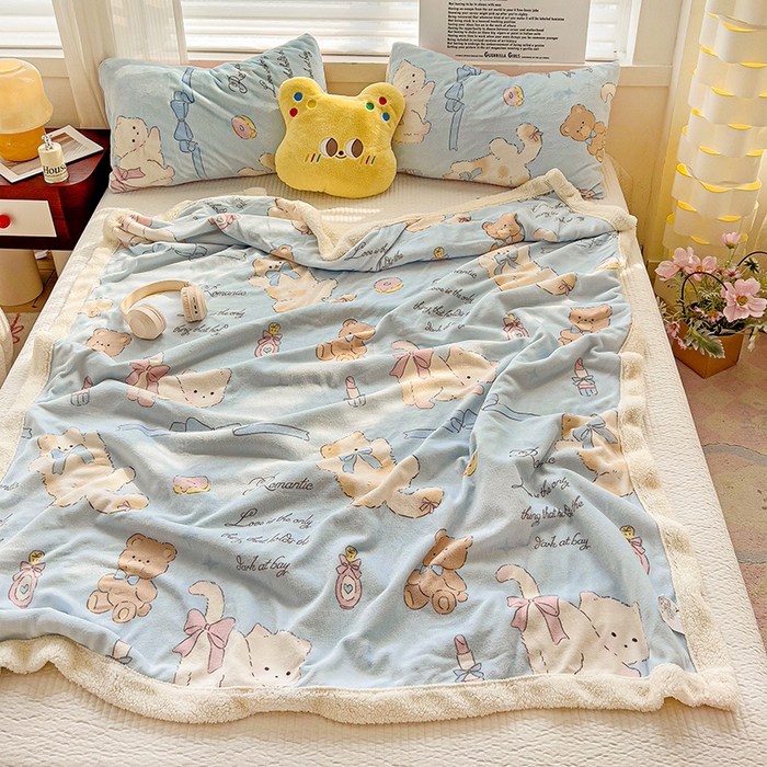 91家纺网 家纺一手货源 找家纺 小叮当家纺仓储工厂店 买家秀 爆款花型2025新款牛奶绒洛丽塔小清新印花系列毛毯毯子 俏皮猫