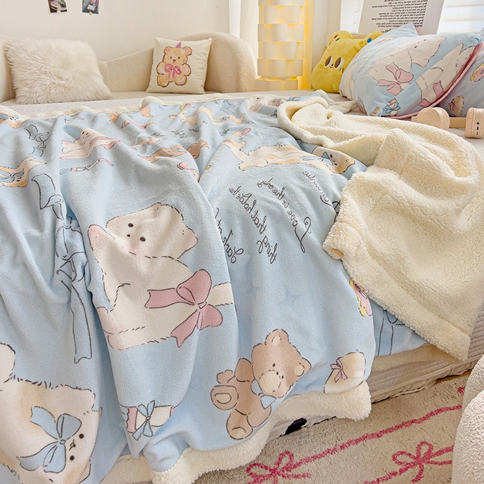 91家纺网 家纺一手货源 找家纺 小叮当家纺仓储工厂店 买家秀 爆款花型2025新款牛奶绒洛丽塔小清新印花系列毛毯毯子 俏皮猫