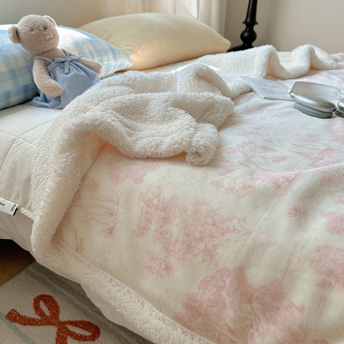 小叮当家纺仓储工厂店 买家秀 爆款花型2025新款牛奶绒洛丽塔小清新印花系列毛毯毯子 山水情粉