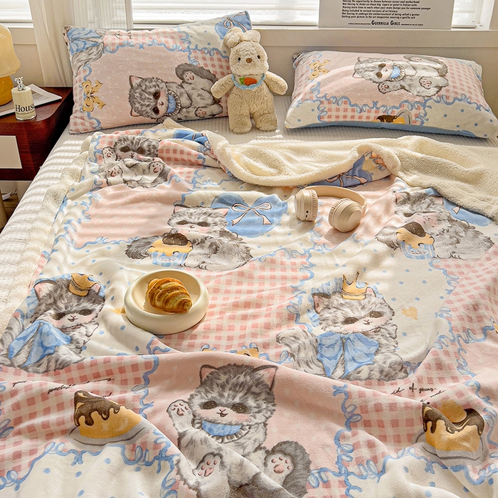 91家纺网 家纺一手货源 找家纺 小叮当家纺仓储工厂店 买家秀 爆款花型2025新款牛奶绒洛丽塔小清新印花系列毛毯毯子 寿星喵