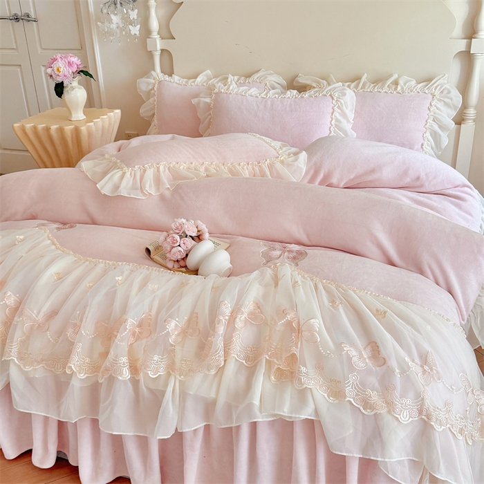 91家纺网 家纺一手货源 找家纺 （总）富盛家纺 2025新款牛奶绒床裙款蕾丝刺绣四件套韩版法式公主风--睡美人系列