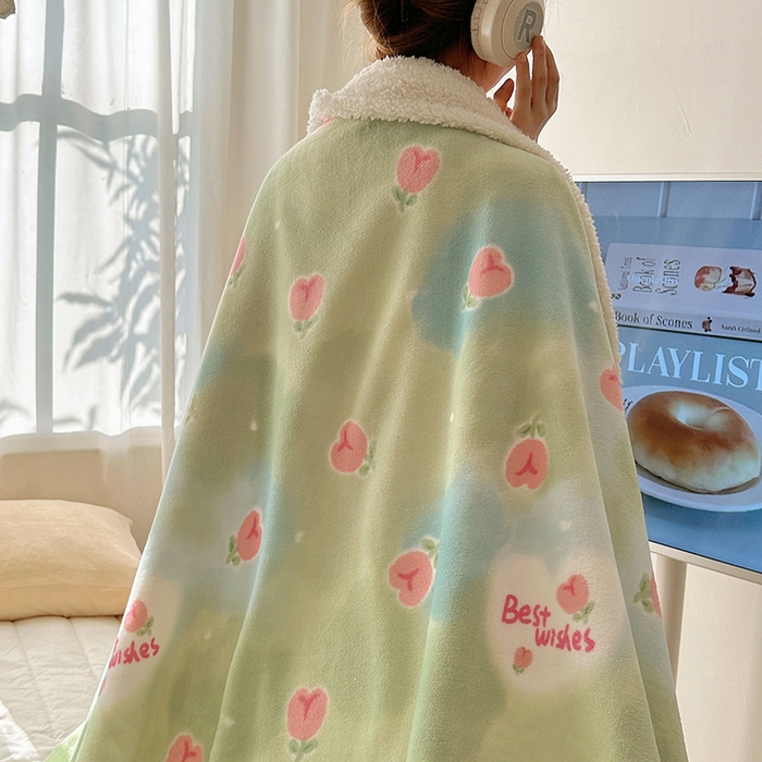 91家纺网 家纺一手货源 找家纺 小叮当家纺仓储工厂店 买家秀 爆款花型2025新款牛奶绒洛丽塔小清新印花系列毛毯毯子 遇见