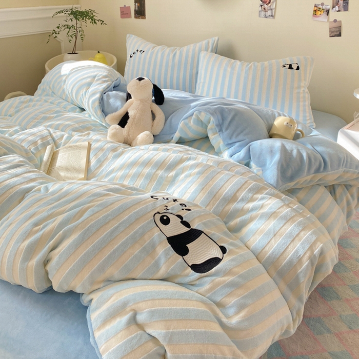 91家纺网 家纺一手货源 找家纺 （总）小叮当家纺仓储工厂店 买家秀 爆款花型2025新款小清新绣花四件套系列-永恒韵律