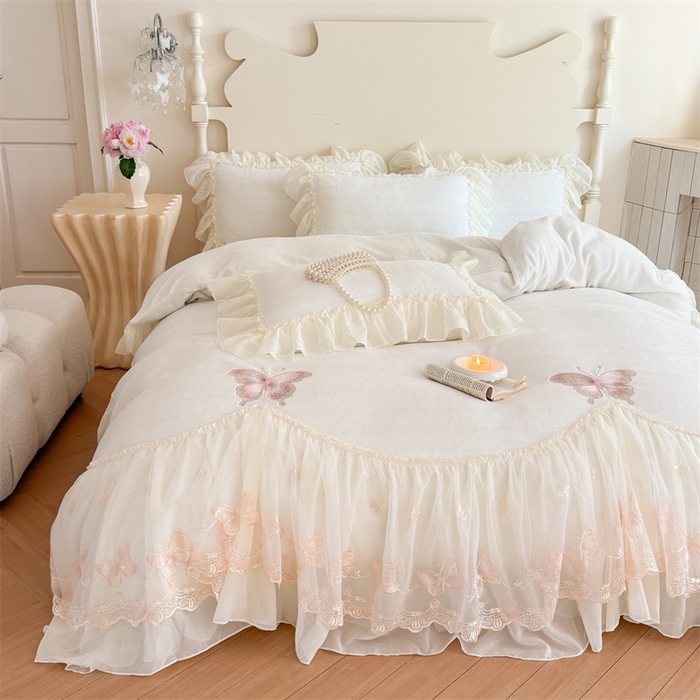 91家纺网 家纺一手货源 找家纺 富盛家纺 2025新款牛奶绒床裙款蕾丝刺绣四件套韩版法式公主风--睡美人系列 睡美人-白