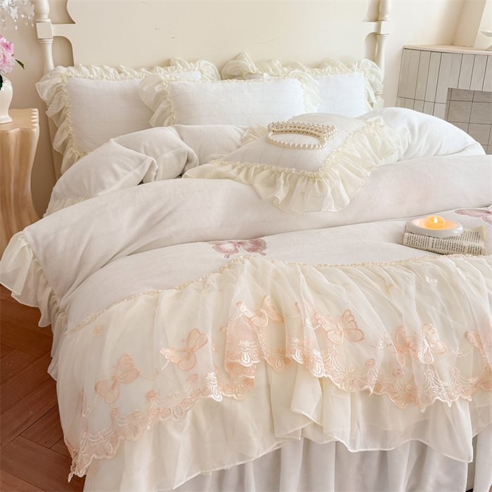 91家纺网 家纺一手货源 找家纺 富盛家纺 2025新款牛奶绒床裙款蕾丝刺绣四件套韩版法式公主风--睡美人系列 睡美人-白