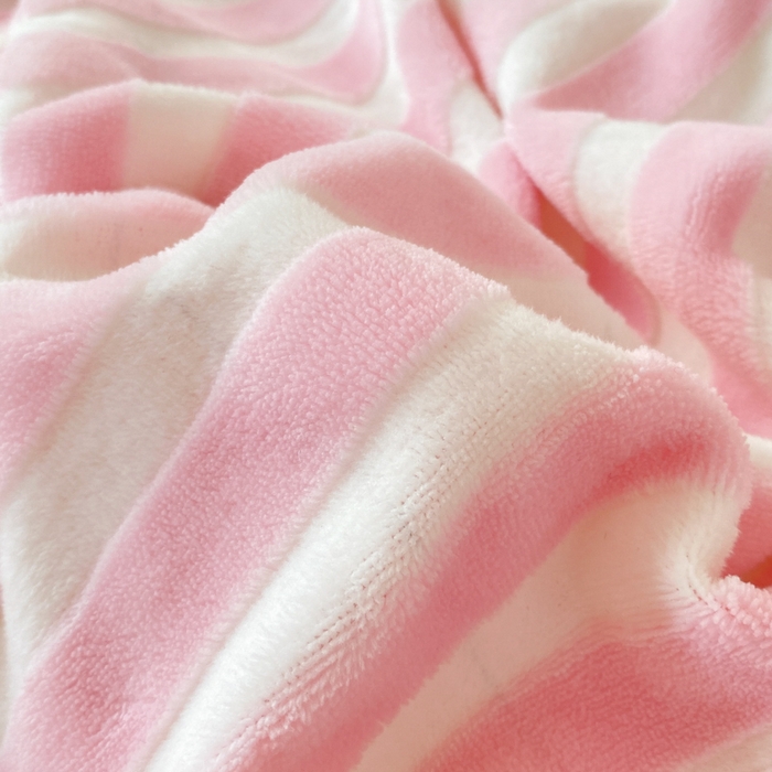 91家纺网 家纺一手货源 找家纺 小叮当家纺仓储工厂店 买家秀 爆款花型2025新款小清新绣花四件套系列-永恒韵律 永恒韵律-粉胖胖