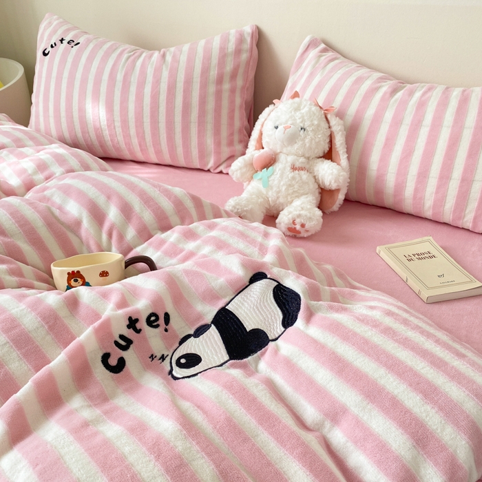 91家纺网 家纺一手货源 找家纺 小叮当家纺仓储工厂店 买家秀 爆款花型2025新款小清新绣花四件套系列-永恒韵律 永恒韵律-粉胖胖