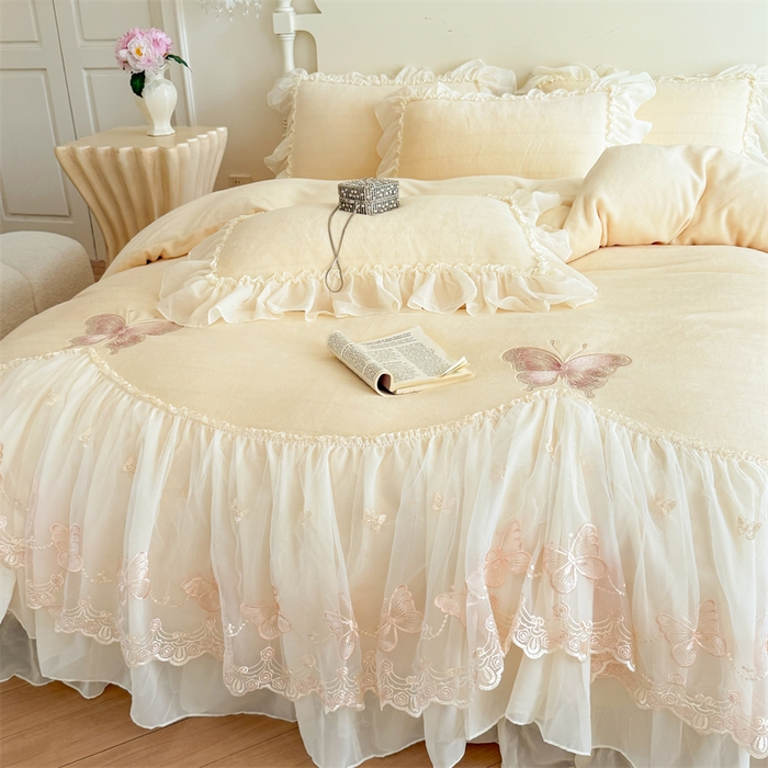 91家纺网 家纺一手货源 找家纺 富盛家纺 2025新款牛奶绒床裙款蕾丝刺绣四件套韩版法式公主风--睡美人系列 睡美人-黄