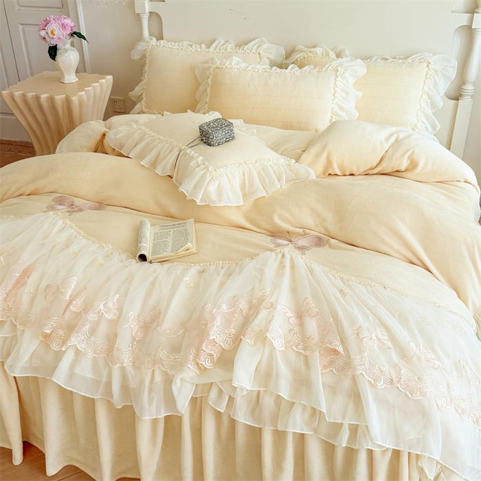 91家纺网 家纺一手货源 找家纺 富盛家纺 2025新款牛奶绒床裙款蕾丝刺绣四件套韩版法式公主风--睡美人系列 睡美人-黄