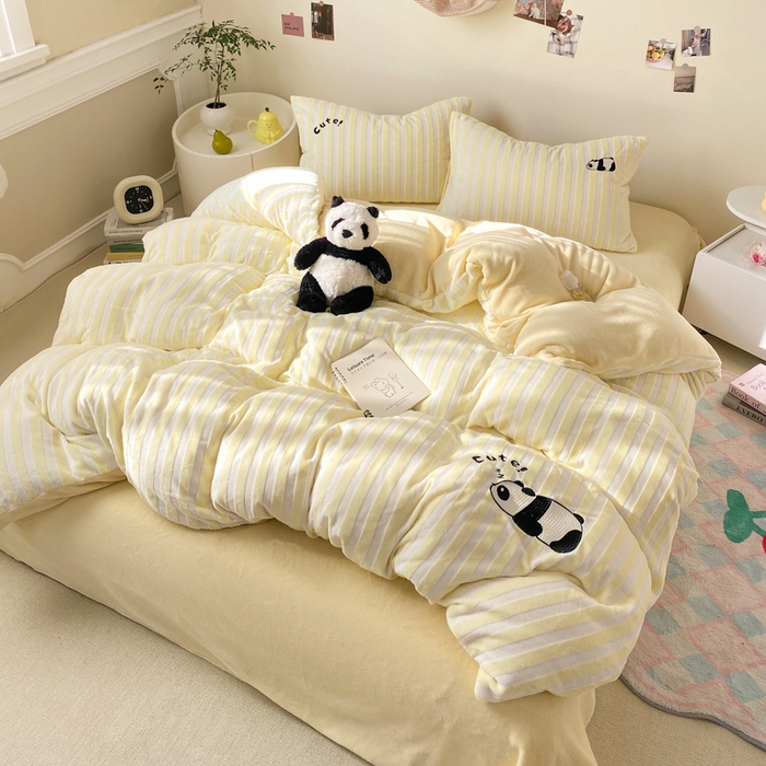 91家纺网 家纺一手货源 找家纺 小叮当家纺仓储工厂店 买家秀 爆款花型2025新款小清新绣花四件套系列-永恒韵律 永恒韵律-黄胖胖