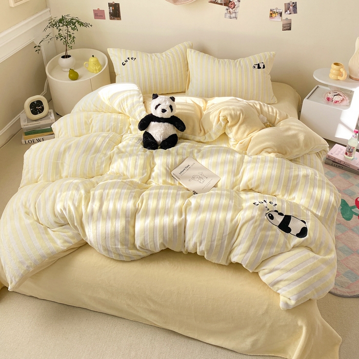 91家纺网 家纺一手货源 找家纺 小叮当家纺仓储工厂店 买家秀 爆款花型2025新款小清新绣花四件套系列-永恒韵律 永恒韵律-黄胖胖