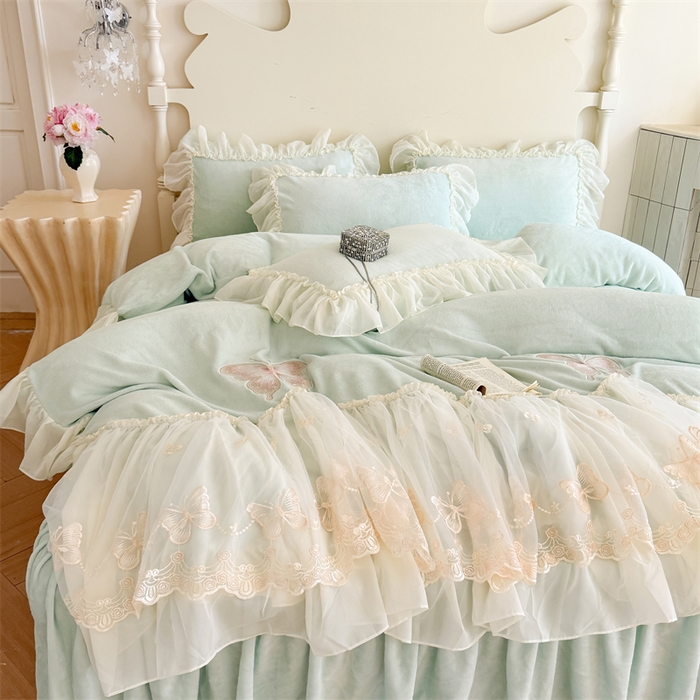 91家纺网 家纺一手货源 找家纺 富盛家纺 2025新款牛奶绒床裙款蕾丝刺绣四件套韩版法式公主风--睡美人系列 睡美人-绿