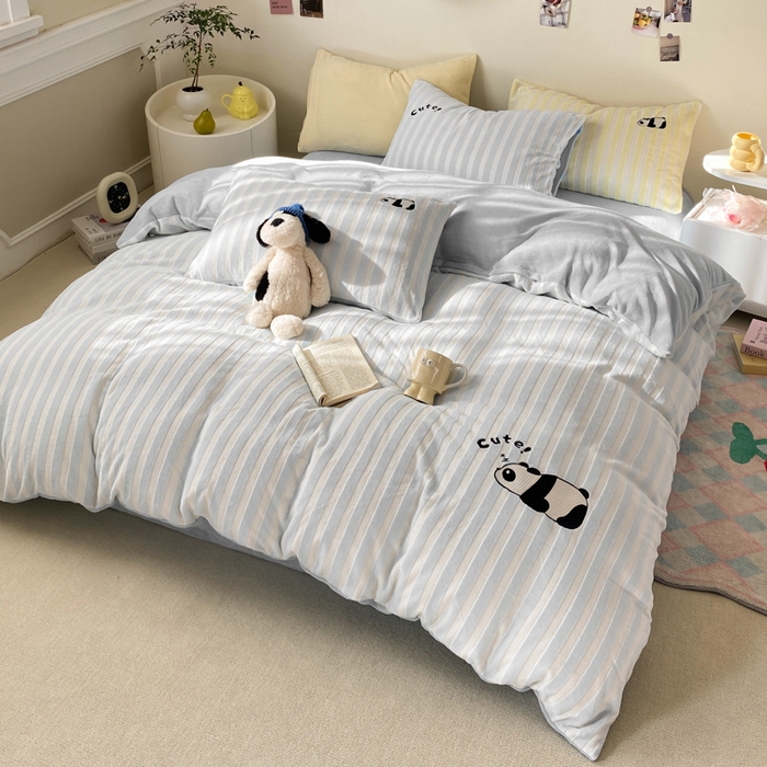 91家纺网 家纺一手货源 找家纺 小叮当家纺仓储工厂店 买家秀 爆款花型2025新款小清新绣花四件套系列-永恒韵律 永恒韵律-灰胖胖