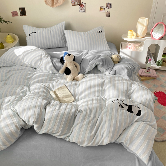 91家纺网 家纺一手货源 找家纺 小叮当家纺仓储工厂店 买家秀 爆款花型2025新款小清新绣花四件套系列-永恒韵律 永恒韵律-灰胖胖