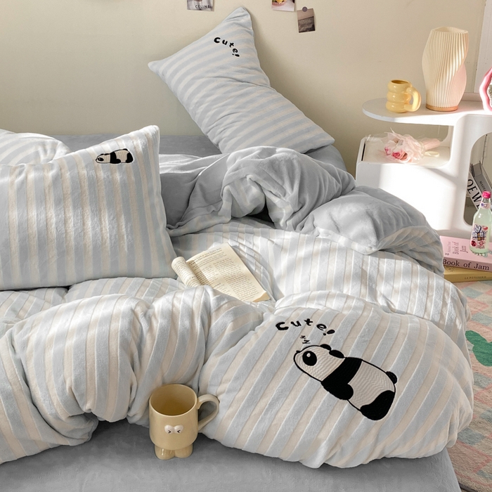 91家纺网 家纺一手货源 找家纺 小叮当家纺仓储工厂店 买家秀 爆款花型2025新款小清新绣花四件套系列-永恒韵律 永恒韵律-灰胖胖