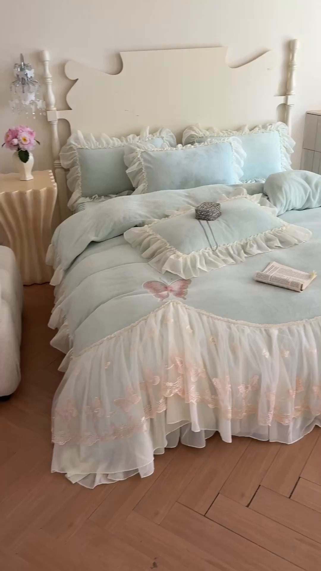 91家纺网 家纺一手货源 找家纺 富盛家纺 2025新款牛奶绒床裙款蕾丝刺绣四件套韩版法式公主风--睡美人系列 睡美人-绿