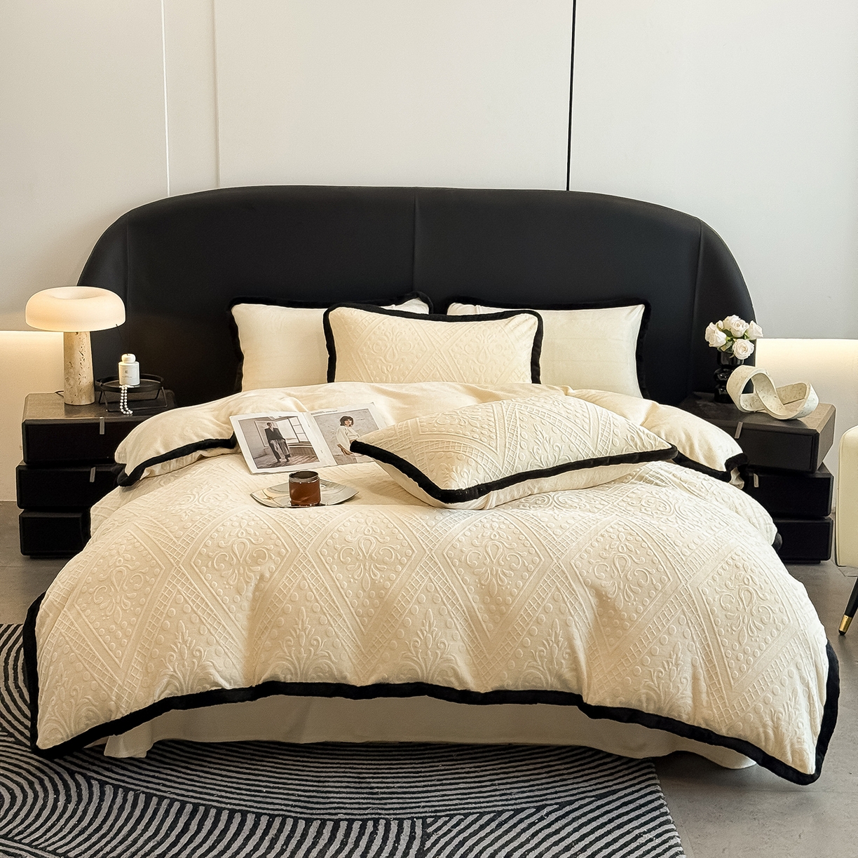 懒猫家纺 2025新款宽包边雕花绒四件套 欧风镜像-黄