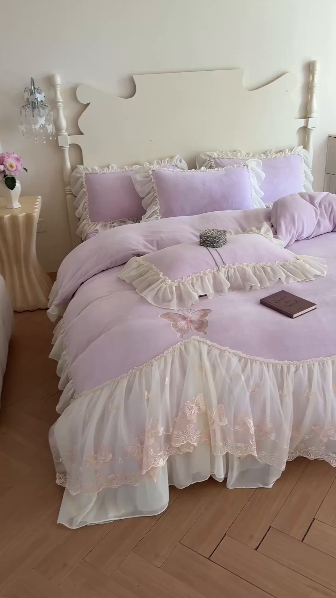 91家纺网 家纺一手货源 找家纺 富盛家纺 2025新款牛奶绒床裙款蕾丝刺绣四件套韩版法式公主风--睡美人系列 睡美人-紫