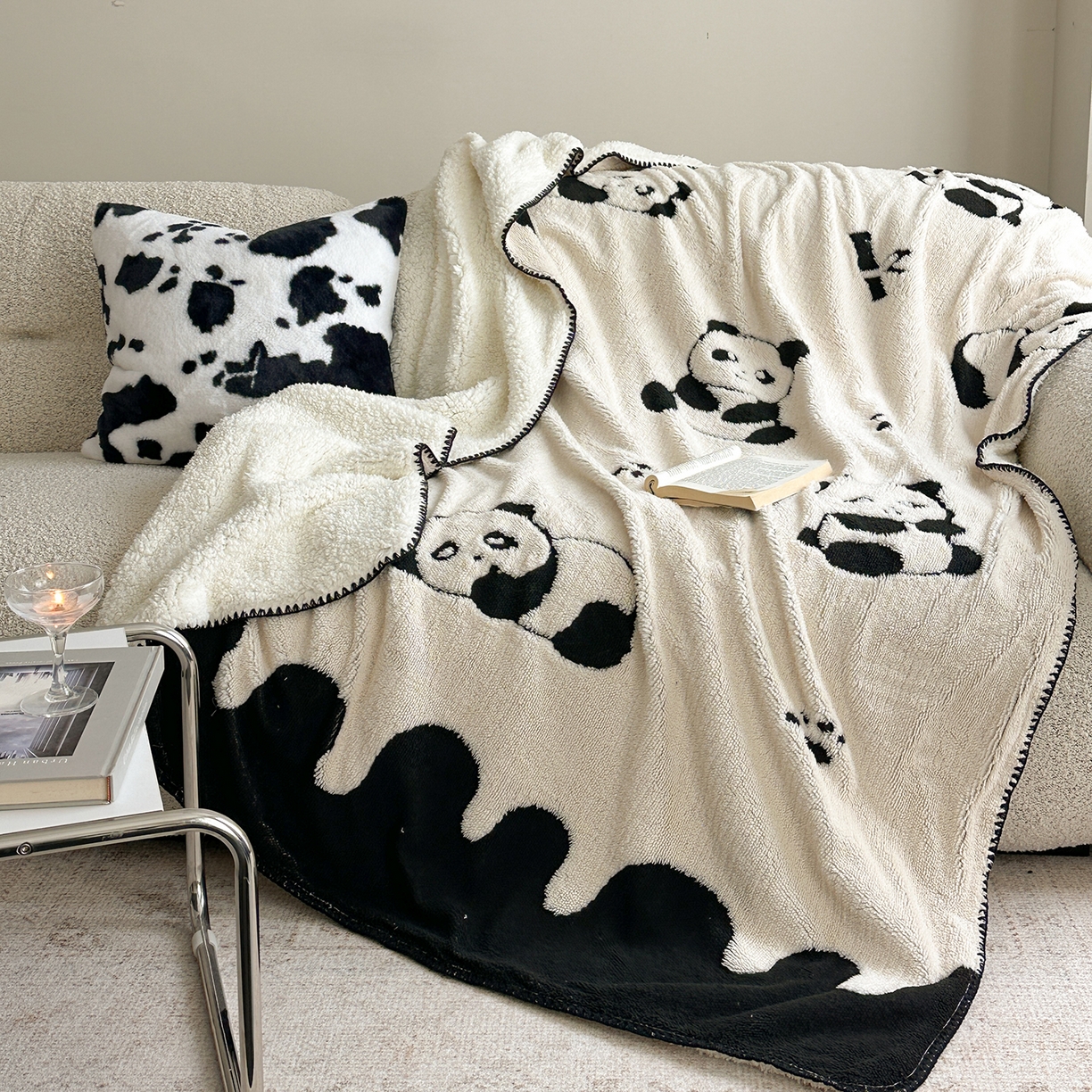 91家纺网 家纺一手货源 找家纺 小叮当家纺仓储工厂店 买家秀 爆款花型2025新款阳离子高克重羊羔绒保暖毯子外贸毯子 黑白萌熊