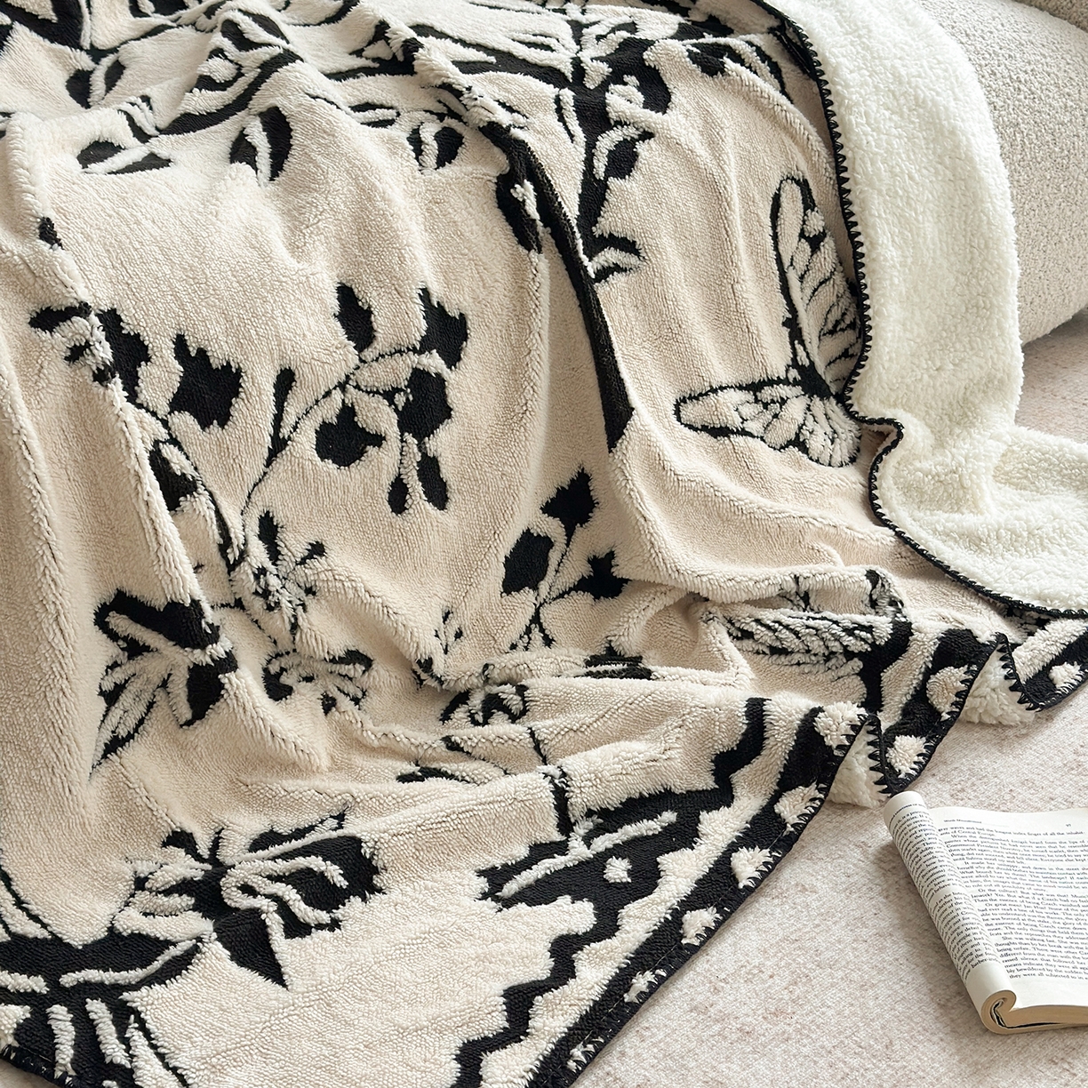 91家纺网 家纺一手货源 找家纺 小叮当家纺仓储工厂店 买家秀 爆款花型2025新款阳离子高克重羊羔绒保暖毯子外贸毯子 幻蝶花韵