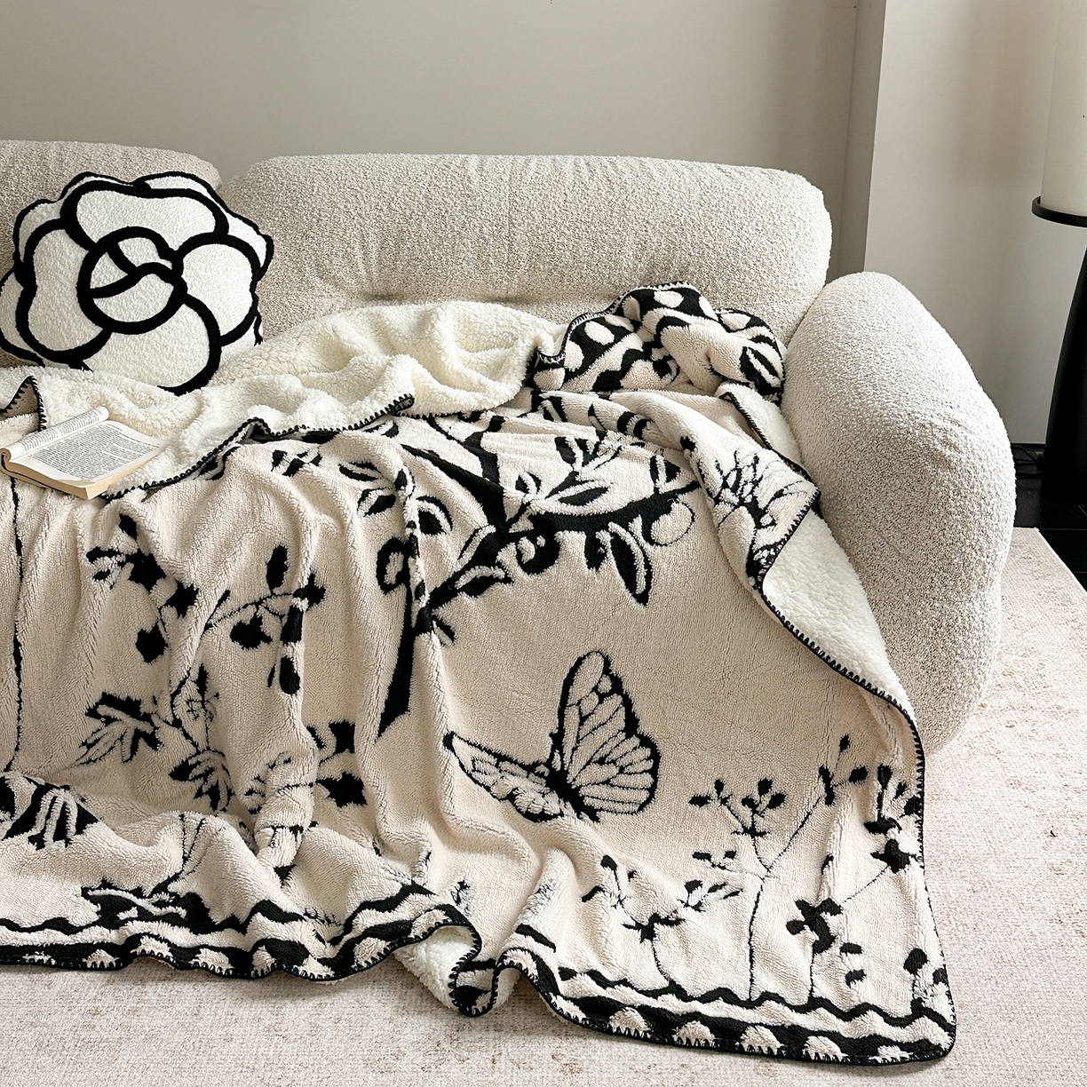 91家纺网 家纺一手货源 找家纺 小叮当家纺仓储工厂店 买家秀 爆款花型2025新款阳离子高克重羊羔绒保暖毯子外贸毯子 幻蝶花韵