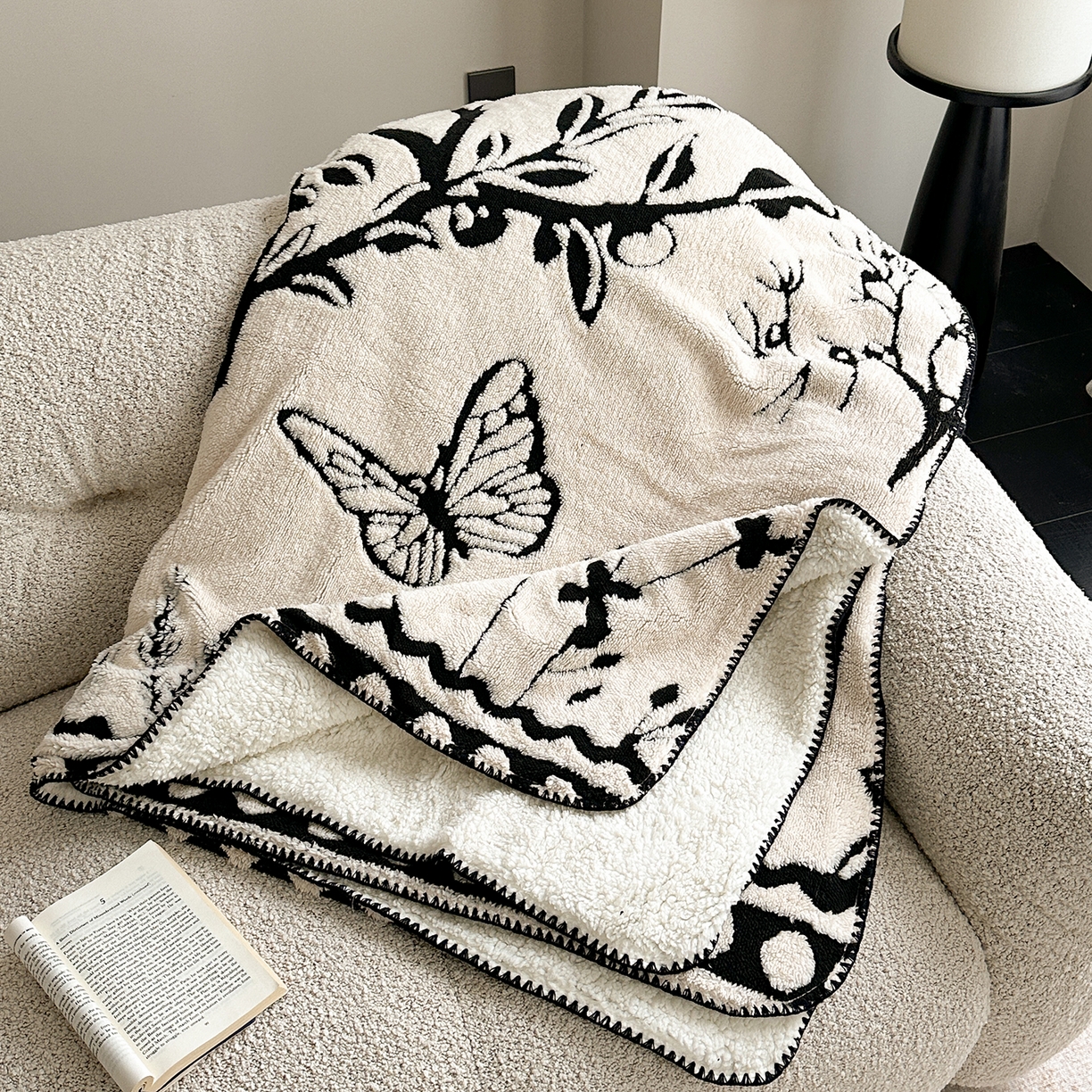 91家纺网 家纺一手货源 找家纺 小叮当家纺仓储工厂店 买家秀 爆款花型2025新款阳离子高克重羊羔绒保暖毯子外贸毯子 幻蝶花韵