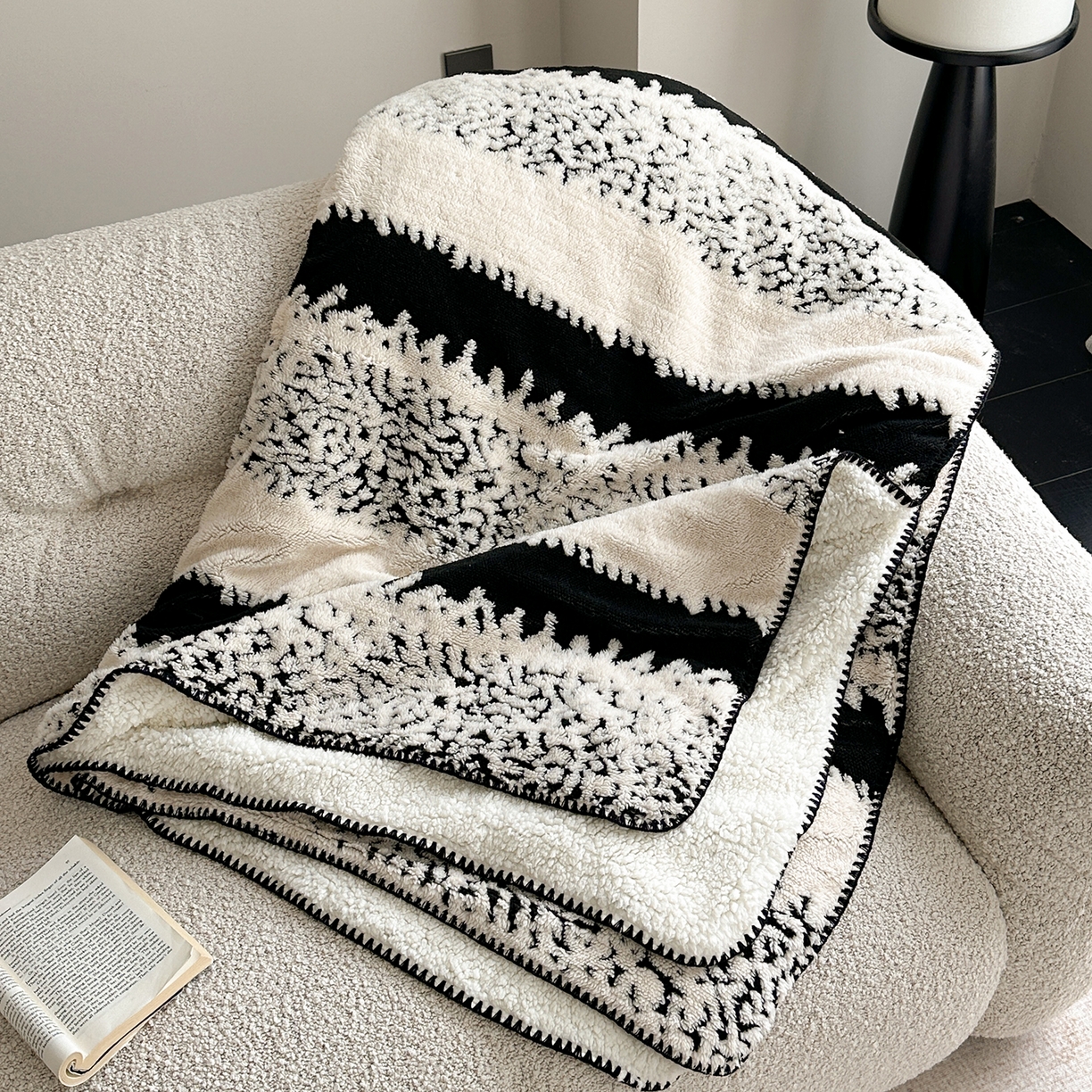 91家纺网 家纺一手货源 找家纺 小叮当家纺仓储工厂店 买家秀 爆款花型2025新款阳离子高克重羊羔绒保暖毯子外贸毯子 墨韵松雪