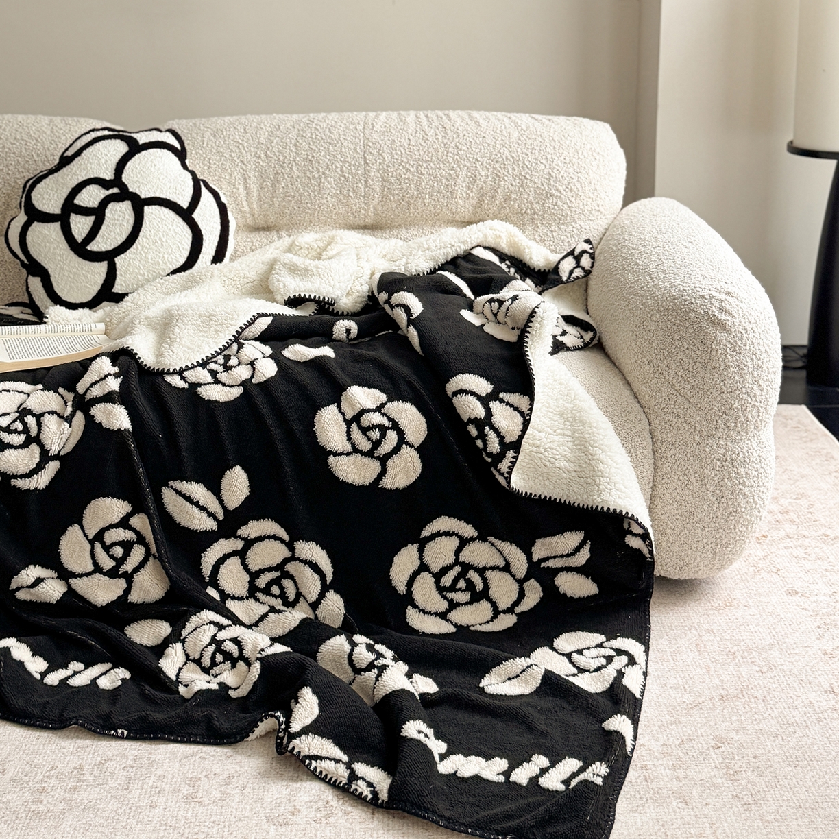 91家纺网 家纺一手货源 找家纺 小叮当家纺仓储工厂店 买家秀 爆款花型2025新款阳离子高克重羊羔绒保暖毯子外贸毯子 夜玫馨