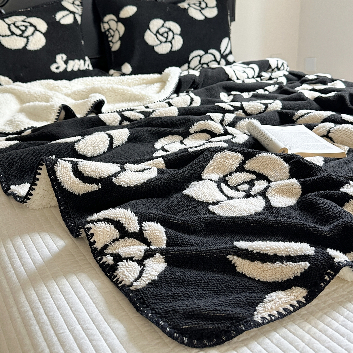 91家纺网 家纺一手货源 找家纺 小叮当家纺仓储工厂店 买家秀 爆款花型2025新款阳离子高克重羊羔绒保暖毯子外贸毯子 夜玫馨