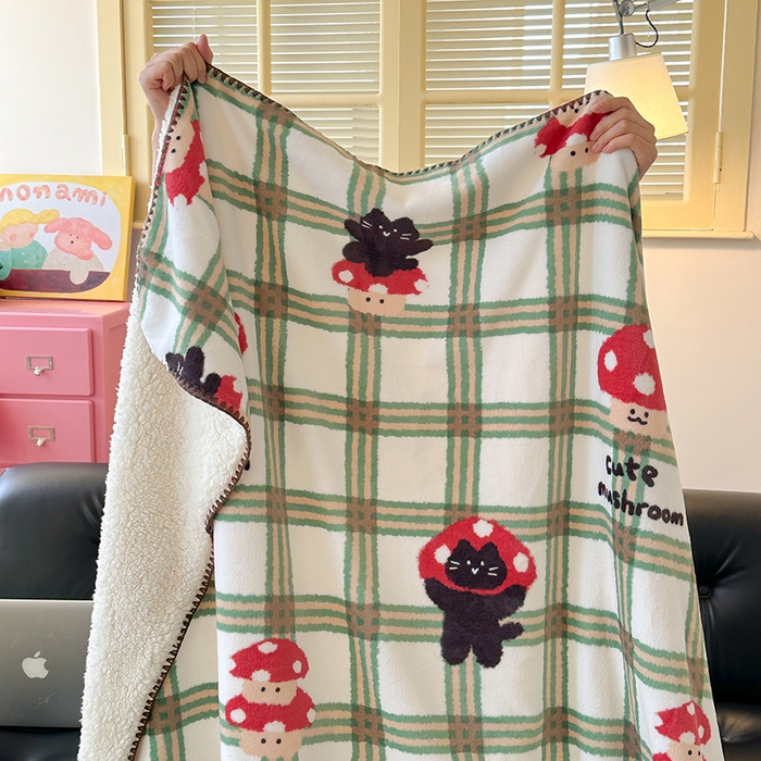 91家纺网 家纺一手货源 找家纺 小叮当家纺仓储工厂店 买家秀 爆款花型2025新款英伦风高克重羊羔绒牛奶绒贝壳边毯子外贸毯子 蘑趣猫影